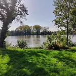 L'ile Aux Oiseaux Appartamento Moissac
